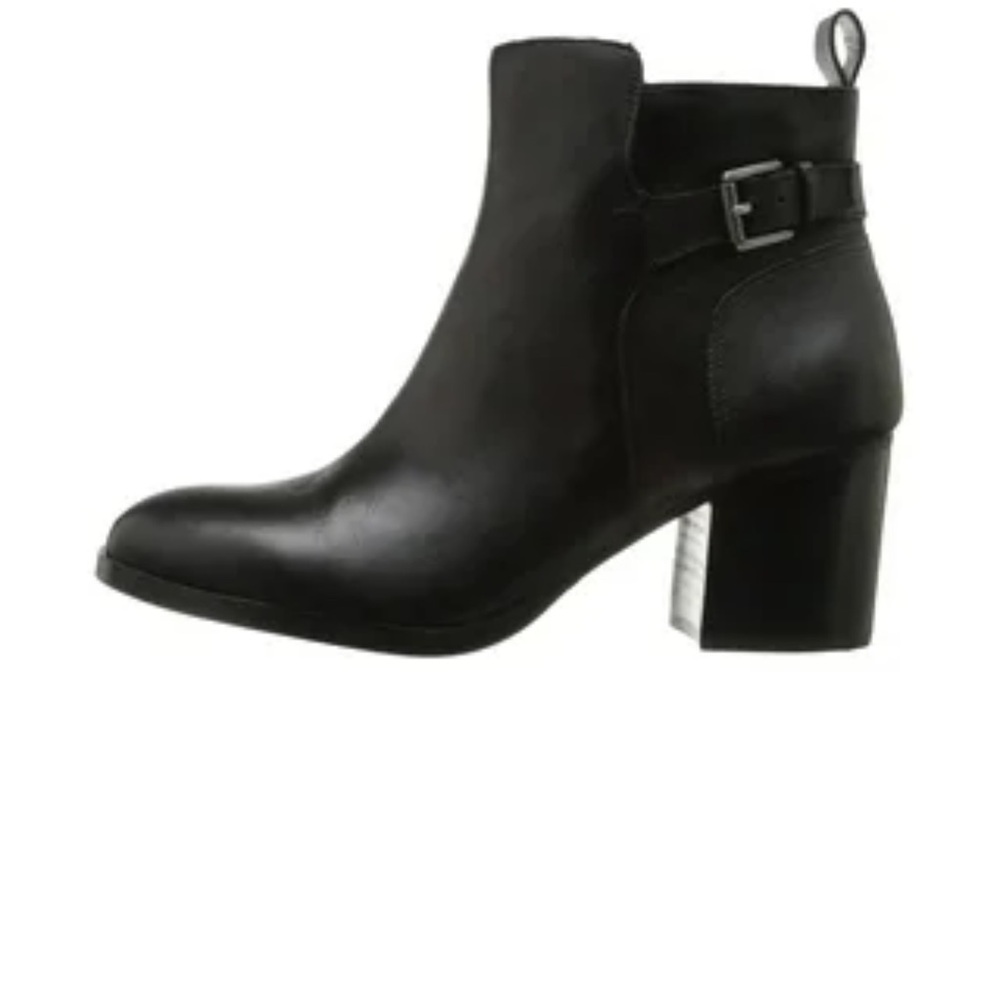 Ralph Lauren Women's Genna Black Leather Ankle Fashion Boots Sz 9.5